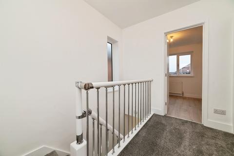 3 bedroom semi-detached house for sale, Rokeby Park, Hull