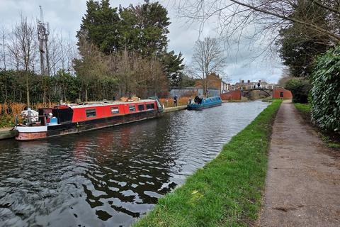 2 bedroom terraced house for sale, Old Brewery Close, Aylesbury
