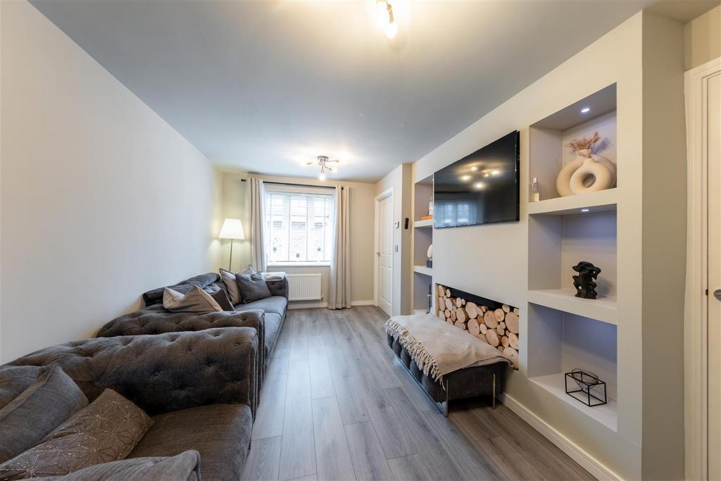 25 Hazelhurst Way-007.jpg