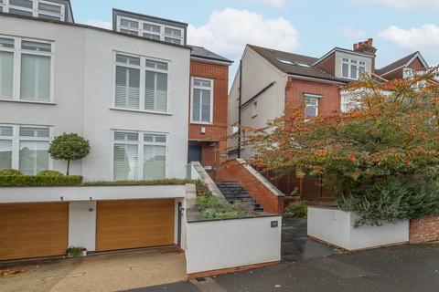 5 bedroom semi-detached house to rent, Dora Road, SW19