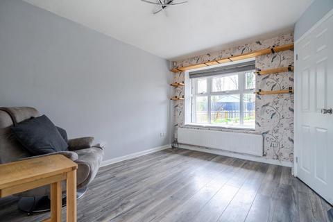 2 bedroom end of terrace house for sale, Chineham,  Hampshire,  RG24