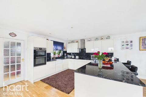 undefined, Pemberton Avenue, Gidea Park, RM2 6HA