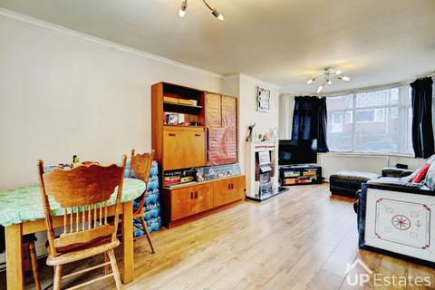 3 bedroom terraced house for sale, Galeys Road, Cheylesmore, Coventry