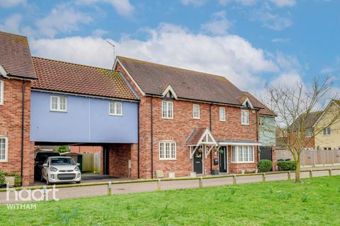4 bedroom semi-detached house for sale, Henderson Way, Witham