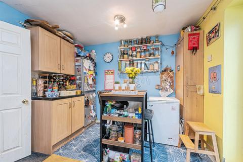 3 bedroom detached house for sale, Heath Road, Dewsbury