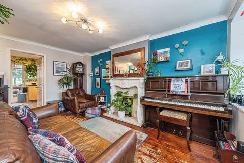 3 bedroom detached house for sale, Heath Road, Dewsbury