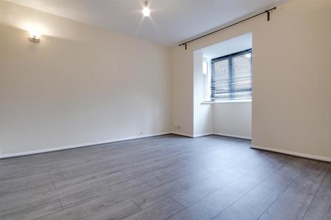 1 bedroom flat to rent, Kingfisher Way, London, NW10 8TQ