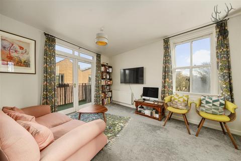 1 bedroom flat for sale, Chisenhale Road, Bow