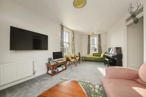 1 bedroom flat for sale, Chisenhale Road, Bow