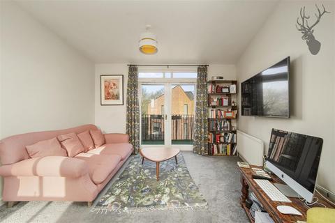 1 bedroom flat for sale, Chisenhale Road, Bow