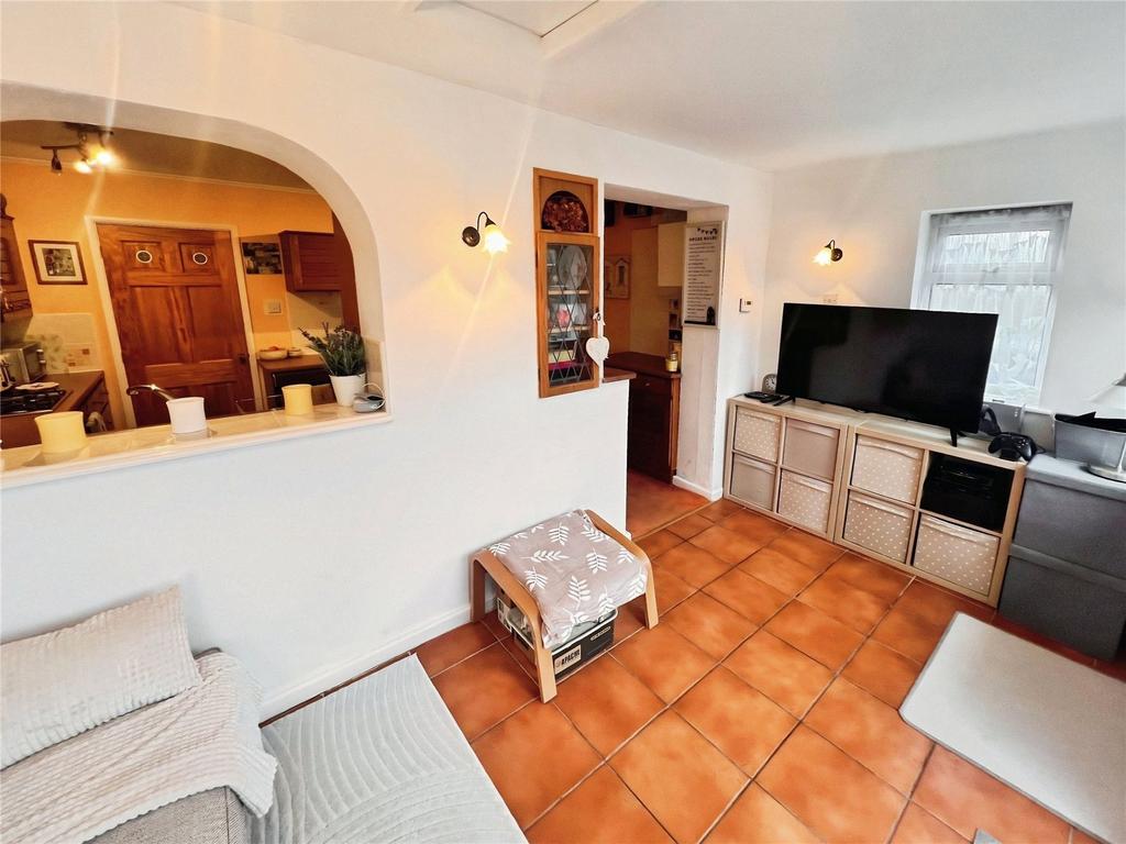 Garden/Dining Room