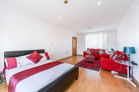undefined, Moordown, Woolwich, London, SE18