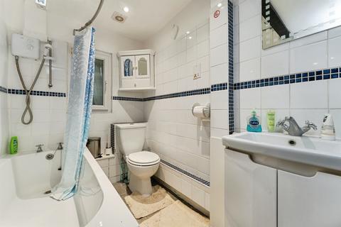 3 bedroom character property for sale, Market Place, Mildenhall, Bury St. Edmunds