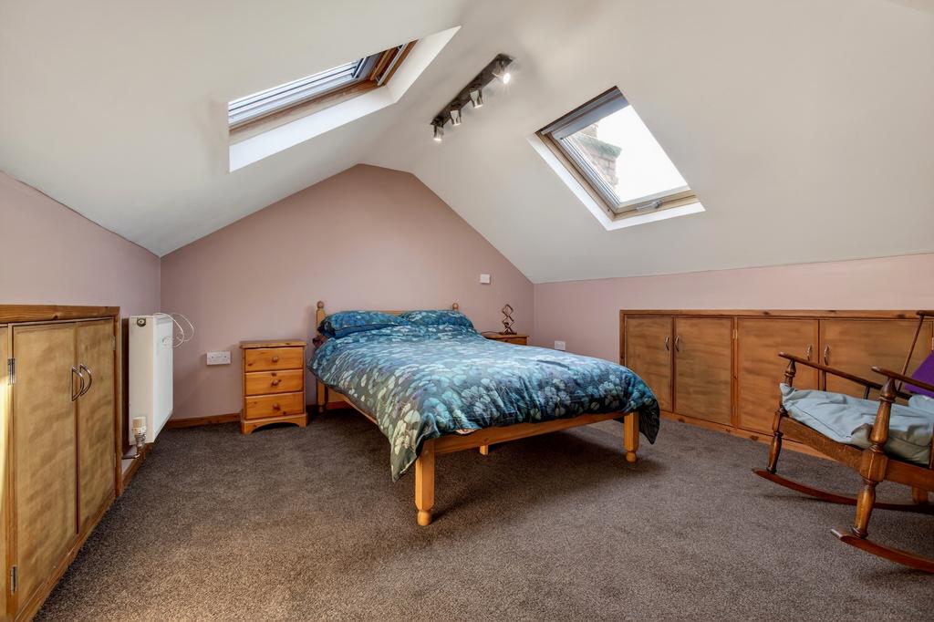 Bed 4 (2)