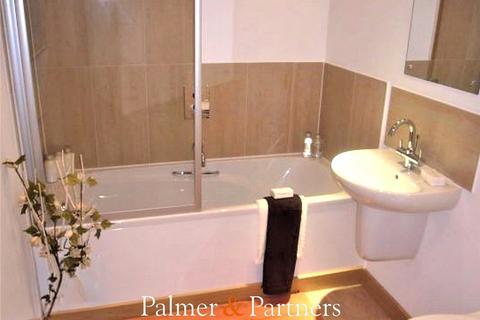 2 bedroom apartment for sale, Hawkins Road, Colchester, Essex, CO2