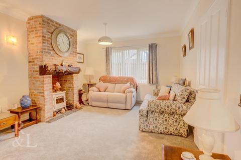 undefined, Saddlers Yard, Plumtree