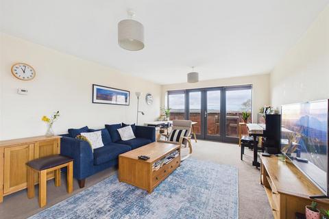 2 bedroom apartment for sale, Park View Avenue, Gateshead NE9