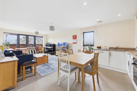 2 bedroom apartment for sale, Park View Avenue, Gateshead NE9