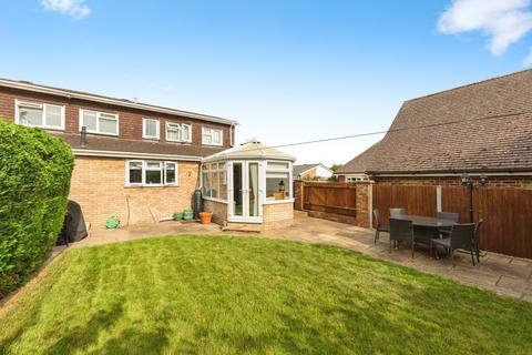 3 bedroom semi-detached house for sale, Romany Close, Letchworth Garden City, SG6