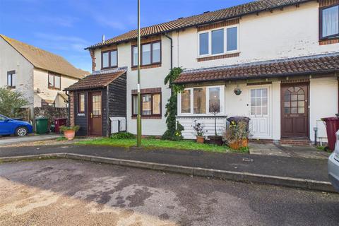 2 bedroom terraced house to rent, Chichester Drive, Tangmere