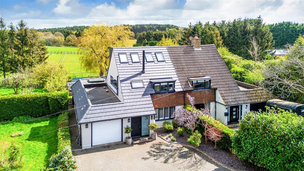 HEATH FARM COTTAGES, 3 DRONE (2).jpg
