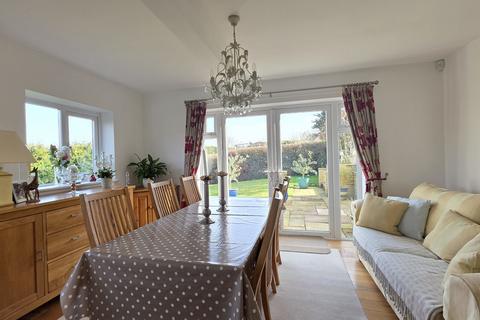 undefined, Hillside, Southam, CV47