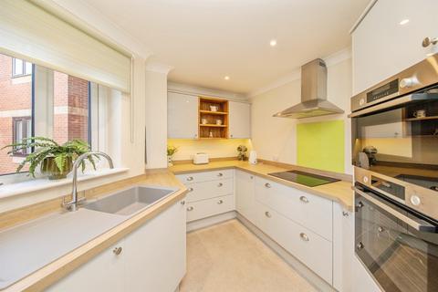 2 bedroom apartment for sale, Weavers Court, Sudbury