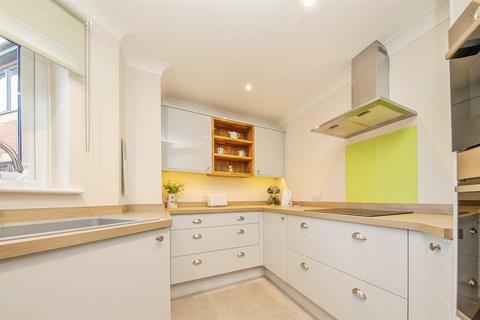 2 bedroom apartment for sale, Weavers Court, Sudbury