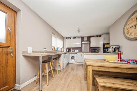 3 bedroom semi-detached house for sale, Sawston Close, Ipswich