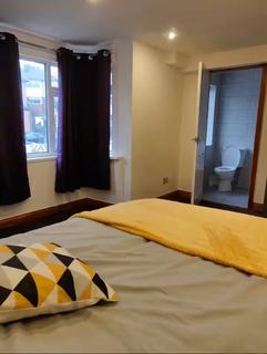 undefined, Room 3, 373 Burley road Burley Leeds