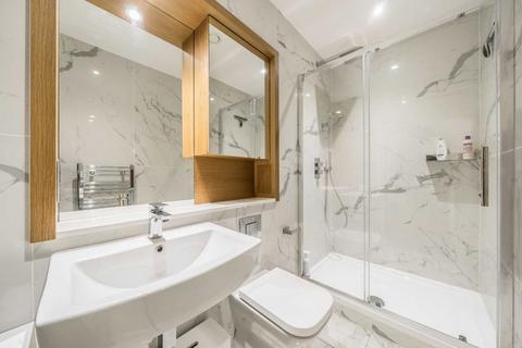 Studio for sale, Red Lion Square, London SW18