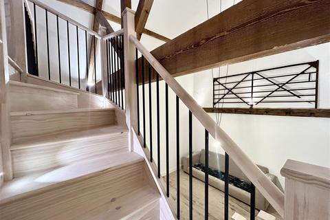 1 bedroom duplex to rent, The Stable Barn, SG13