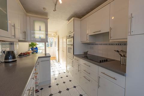 3 bedroom property for sale, Cherwell Walk, Bettws, NP20