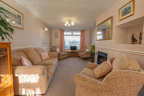 3 bedroom property for sale, Cherwell Walk, Bettws, NP20