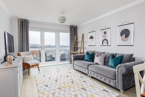 2 bedroom flat for sale, Ifield Road, Crawley RH11