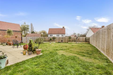 3 bedroom detached house for sale, Shriever Drive, Finchingfield, Braintree