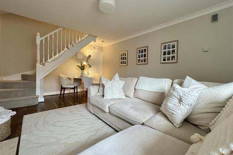 2 bedroom end of terrace house for sale, Meadowcroft, Hagley, Stourbridge