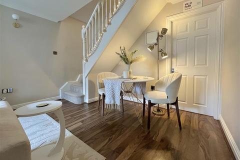 2 bedroom end of terrace house for sale, Meadowcroft, Hagley, Stourbridge