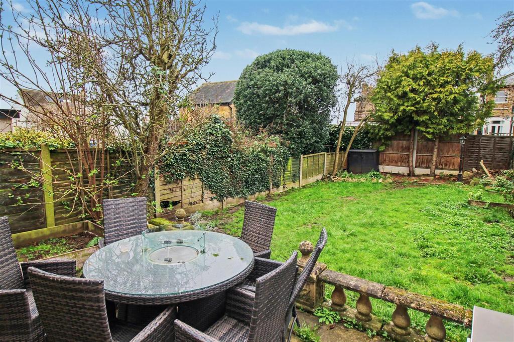 Rear Garden 2.jpg