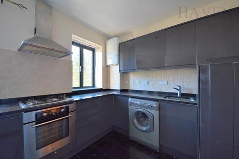 2 bedroom flat to rent, High Road, East Finchley, N2