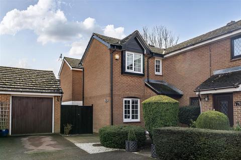 undefined, Yew Tree Drive, Bovingdon, Hemel Hempstead