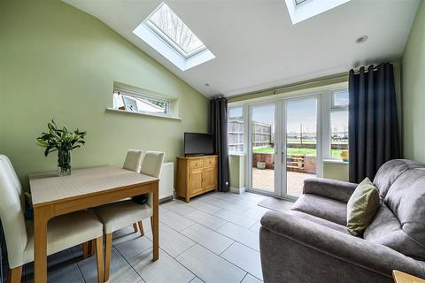 undefined, Yew Tree Drive, Bovingdon, Hemel Hempstead
