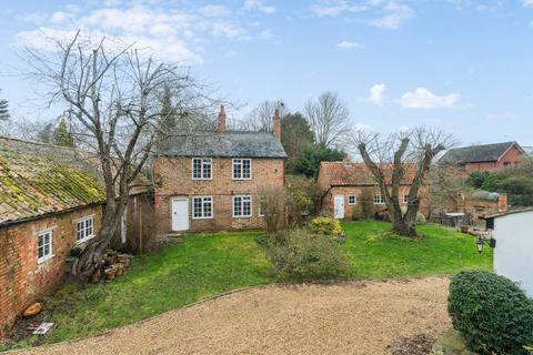 4 bedroom detached house for sale, High Street, Lower Dean, Huntingdon, PE28
