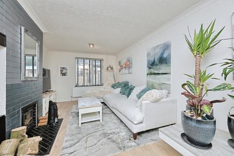 3 bedroom terraced house for sale, Sycamore Crescent, Norwich