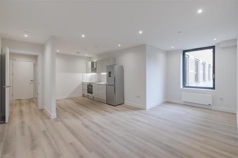 1 bedroom flat to rent, Streamside House, Uxbridge