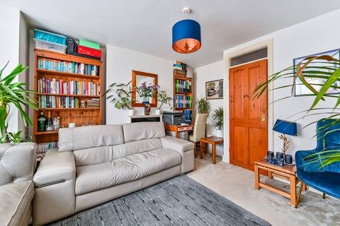 1 bedroom flat for sale, Ferme Park Road, Crouch End, London, N8