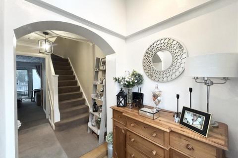 2 bedroom terraced house for sale, Heathmoor Way, Halifax HX2