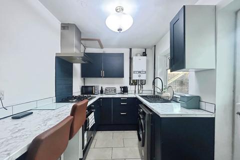 2 bedroom terraced house for sale, Kingsford Street, Greater Manchester M5