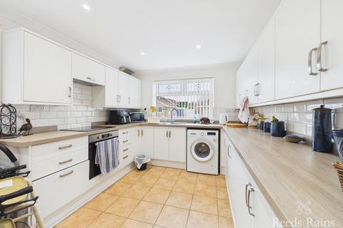 2 bedroom bungalow for sale, Mapleton Drive, Durham TS20