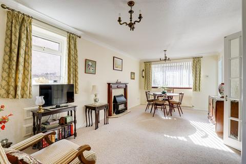 2 bedroom detached bungalow for sale, Russet Avenue, Nottingham NG4